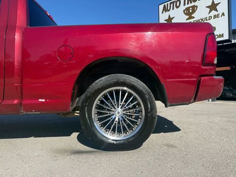 Used 2014 RAM 1500 Express RWD image 23