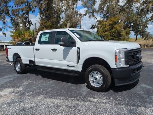 New 2026 Ford F250 XL w/ XL Chrome Package AWD/4WD image 2