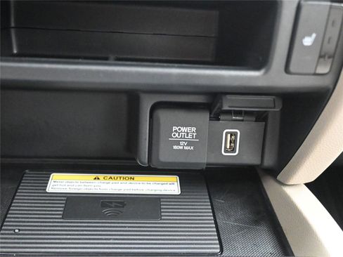 Used 2022 Honda Pilot Special Edition image 16