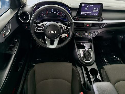 Used 2022 Kia Forte LXS FWD image 17