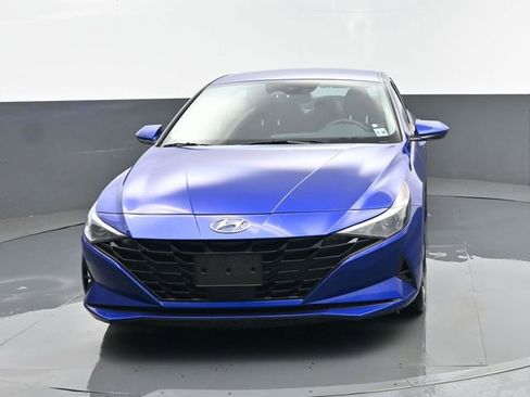 Used 2023 Hyundai Elantra SEL w/ Convenience Package FWD image 22