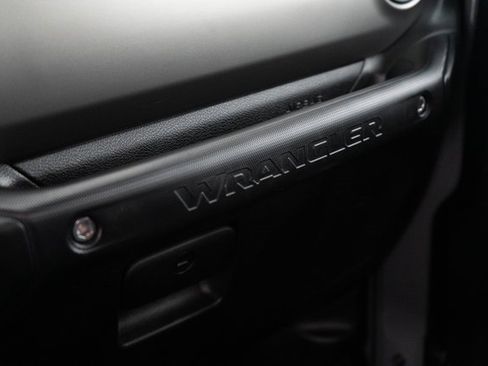 Used 2020 Jeep Wrangler Unlimited Sport S image 32