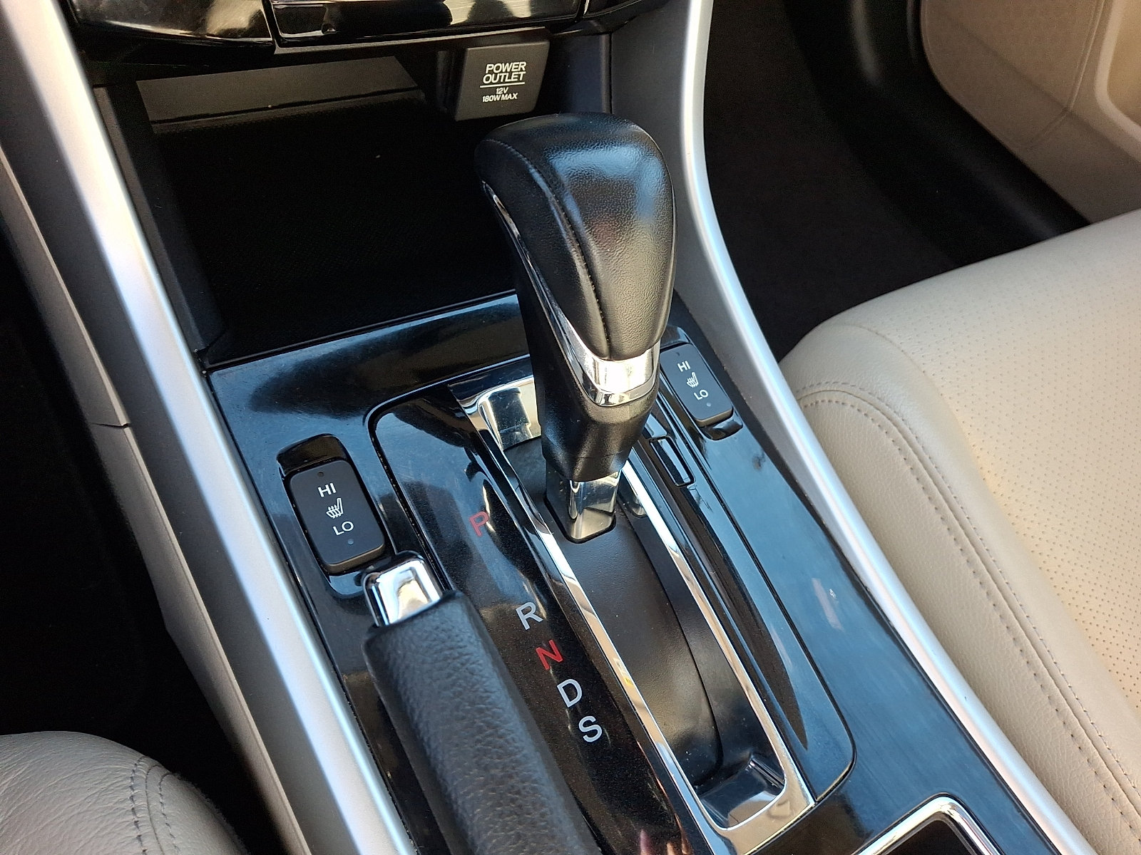 Certified 2017 Honda Accord EX-L image 22