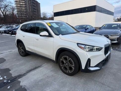 Certified 2023 BMW X1 xDrive28i w/ Convenience Package image 2