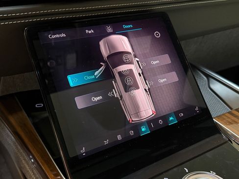 New 2026 Cadillac Escalade ESV Platinum Sport AWD/4WD image 37