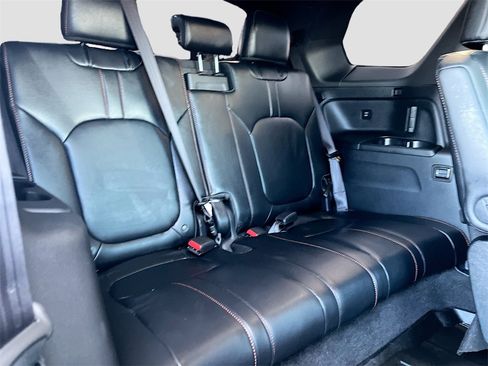 Used 2025 Honda Pilot TrailSport image 26