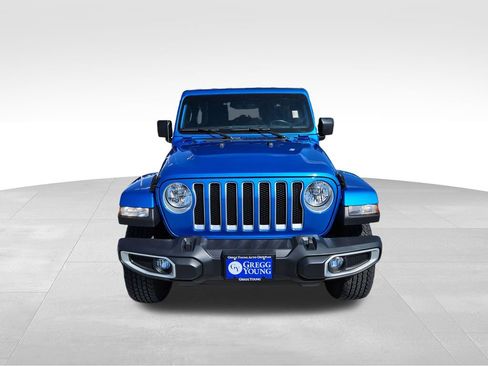 Used 2023 Jeep Wrangler Unlimited Sahara w/ Cold Weather Group AWD/4WD image 3