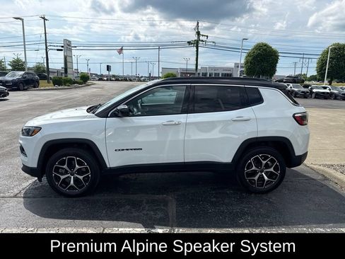 Used 2025 Jeep Compass Limited w/ Sun & Sound Group AWD/4WD image 7