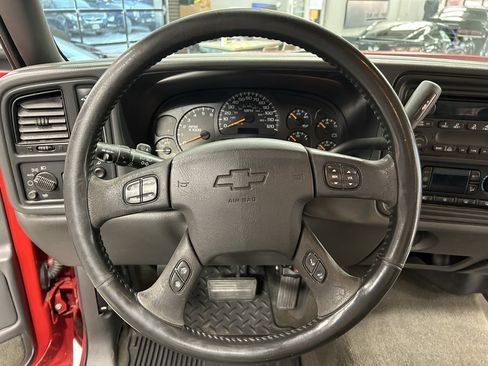 Used 2005 Chevrolet Silverado 2500 LS image 10