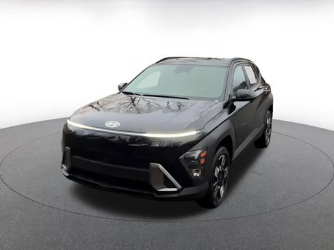 Used 2025 Hyundai Kona SEL image 7