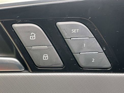 Used 2023 BMW X5 M w/ Competition Package AWD/4WD image 77