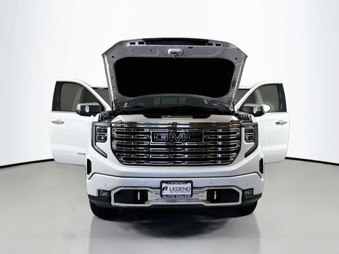 Used 2023 GMC Sierra 1500 Denali w/ Technology Package AWD/4WD image 23