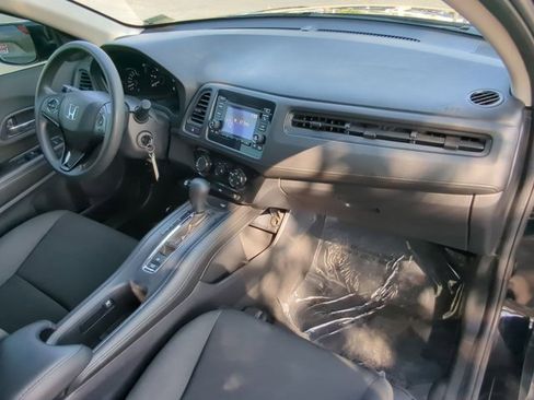 Used 2022 Honda HR-V LX image 25