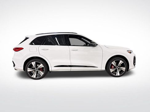 New 2026 Audi SQ5 Premium Plus AWD/4WD image 6