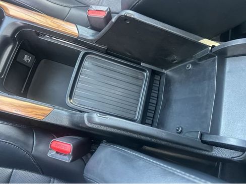 Used 2021 Honda CR-V Touring image 33