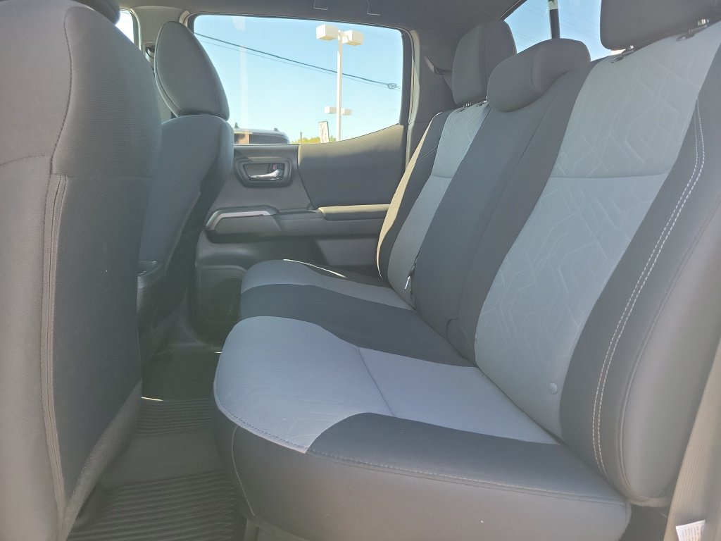 Used 2023 Toyota Tacoma TRD Off-Road AWD/4WD image 10