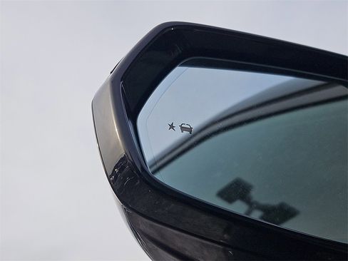 Used 2022 Chevrolet Blazer RS w/ Enhanced Convenience Package image 26