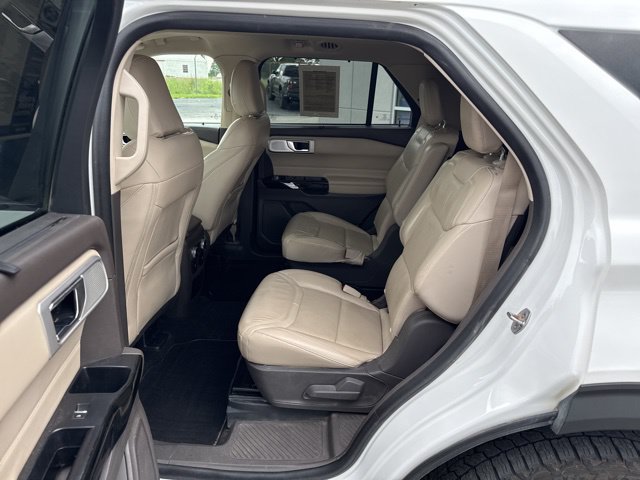 Used 2021 Ford Explorer Platinum w/ Equipment Group 601A AWD/4WD image 13