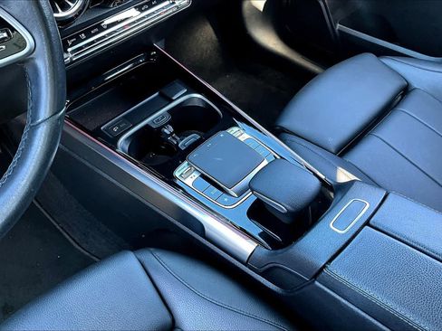 Used 2020 Mercedes-Benz GLB 250 GLB 250 image 17