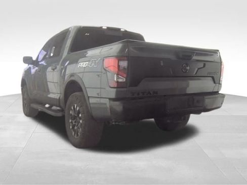 Used 2021 Nissan Titan PRO-4X w/ Pro-4x Convenience Package image 4