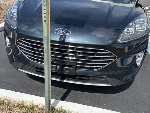 Used 2022 Ford Escape Titanium w/ Titanium Elite Package image 5