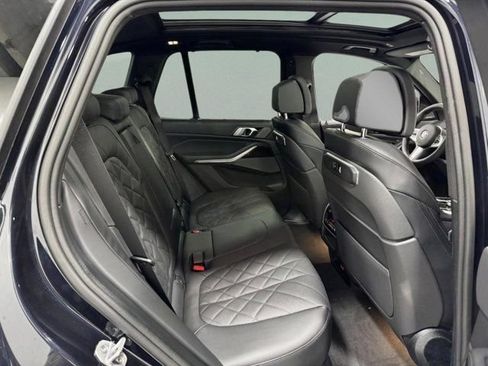 Used 2026 BMW X5 xDrive40i w/ M Sport Package AWD/4WD image 31