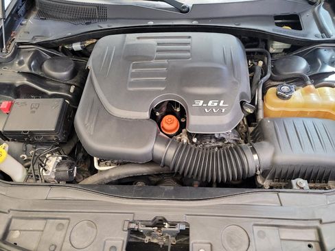 Used 2014 Chrysler 300 S w/ Luxury Group AWD/4WD image 30