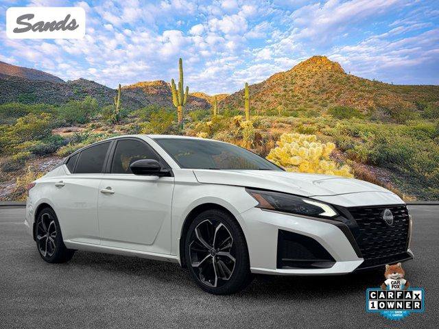Used 2023 Nissan Altima 2.5 SR w/ SR Premium Package FWD image 1