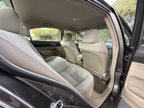 Used 2010 Honda Civic LX image 24