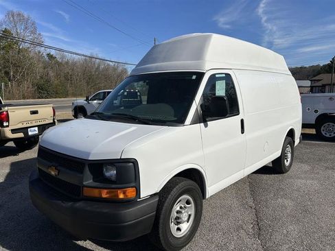 Used 2015 Chevrolet Express 2500 image 6
