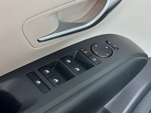 New 2026 Hyundai Tucson SE image 28