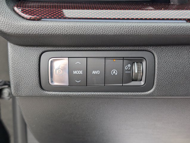 Used 2026 Chevrolet Traverse Z71 w/ LPO, Floor Liner Package AWD/4WD image 20