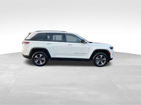 Used 2022 Jeep Grand Cherokee Limited 4xe image 4