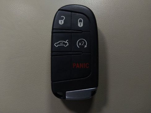 Used 2014 Jeep Grand Cherokee Limited RWD image 32