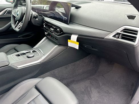 New 2026 BMW M440i Coupe image 24