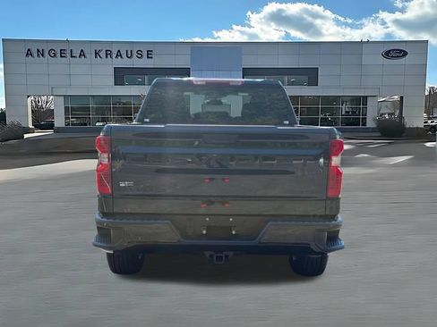 Used 2026 Chevrolet Silverado 1500 Custom w/ LPO, Dark Essentials Package RWD image 7