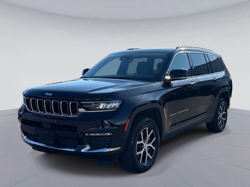 Used 2024 Jeep Grand Cherokee L Limited w/ Luxury Tech Group II image 8