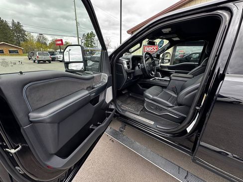 Used 2025 Ford F350 Platinum w/ FX4 Off-Road Package AWD/4WD image 10