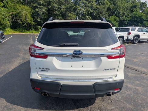 Used 2023 Subaru Ascent Premium w/ Convenience Package AWD/4WD image 6