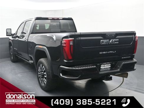 Used 2025 GMC Sierra 2500 Denali Ultimate w/ Max Trailering Package image 4