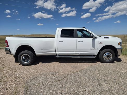 Used 2022 RAM 3500 Big Horn AWD/4WD image 6