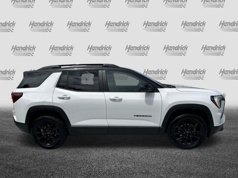 Used 2025 GMC Terrain Elevation w/ Black Edition AWD/4WD image 11