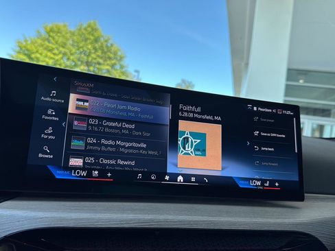 Used 2025 BMW 430i xDrive w/ Premium Package image 22