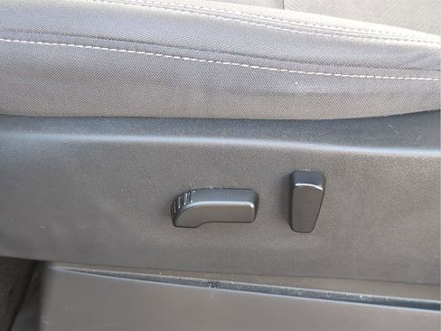 Used 2023 Nissan Frontier SV w/ SV Convenience Package image 14