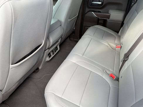 Used 2022 GMC Sierra 2500 SLT w/ Gooseneck/5TH Wheel Package image 13