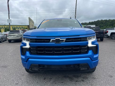 Used 2025 Chevrolet Silverado 1500 RST AWD/4WD image 2