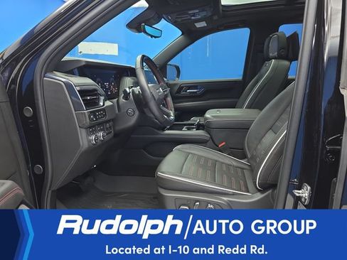 Used 2025 GMC Yukon AT4 Ultimate w/ LPO, Floor Liner Package AWD/4WD image 10