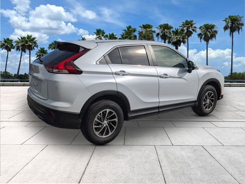 Used 2025 Mitsubishi Eclipse Cross ES image 8