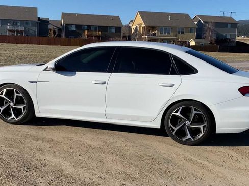 Used 2020 Volkswagen Passat 2.0T R-Line image 6