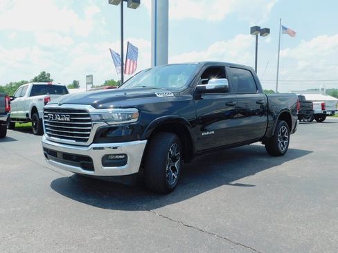Used 2025 RAM 1500 Laramie image 4
